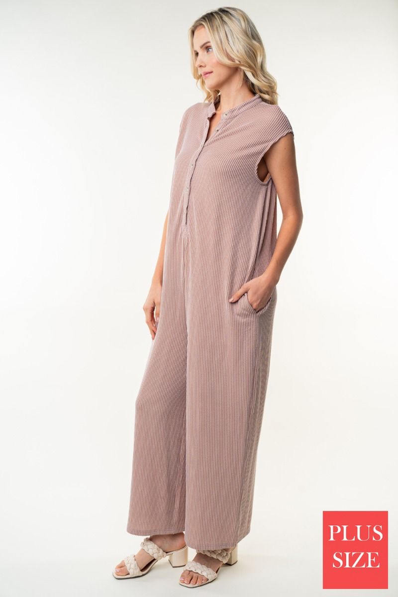 SLEEVELESS SOLID KNITE PLUS SIZE JUMPSUIT WITT HALF BUTTON UP