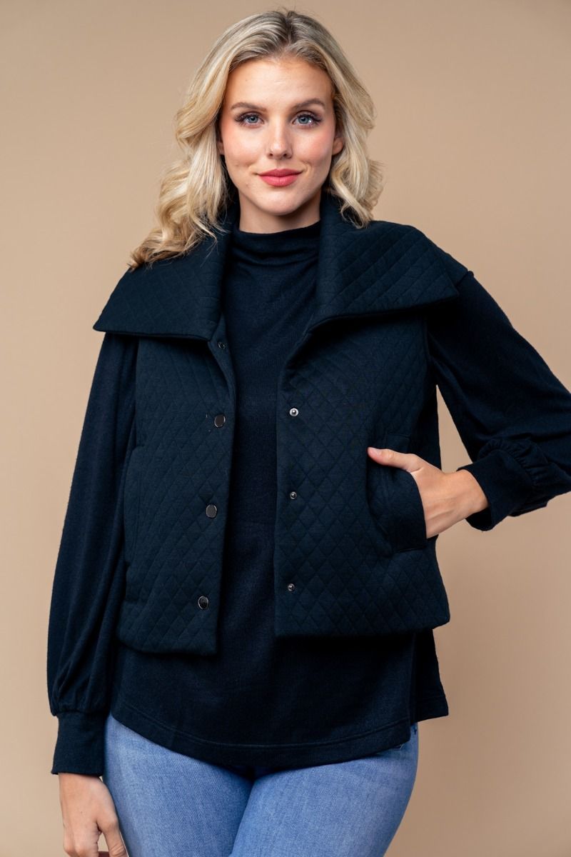 SLEEVELESS SOLID BUTTON DOWN VEST-WBT10365XL