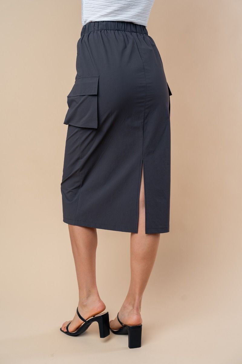 HIGH WAISTED SOLID WOVEN CARGO SKIRT