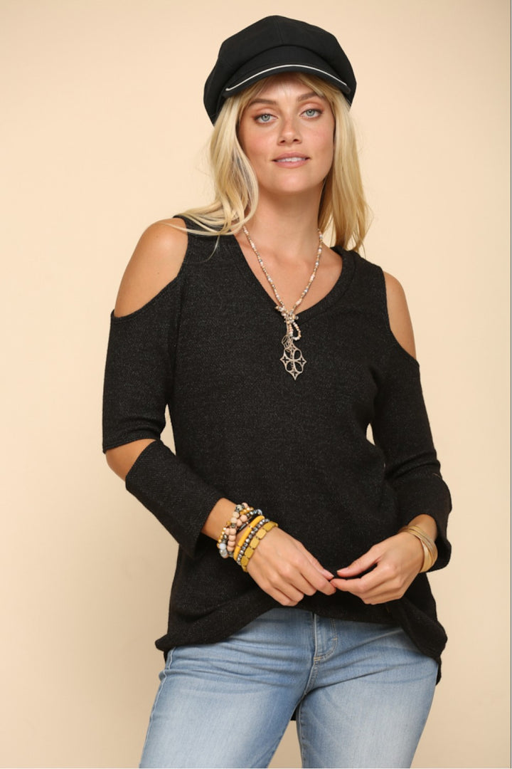 PLUS SIZE CUT OUT V-NECK TOP