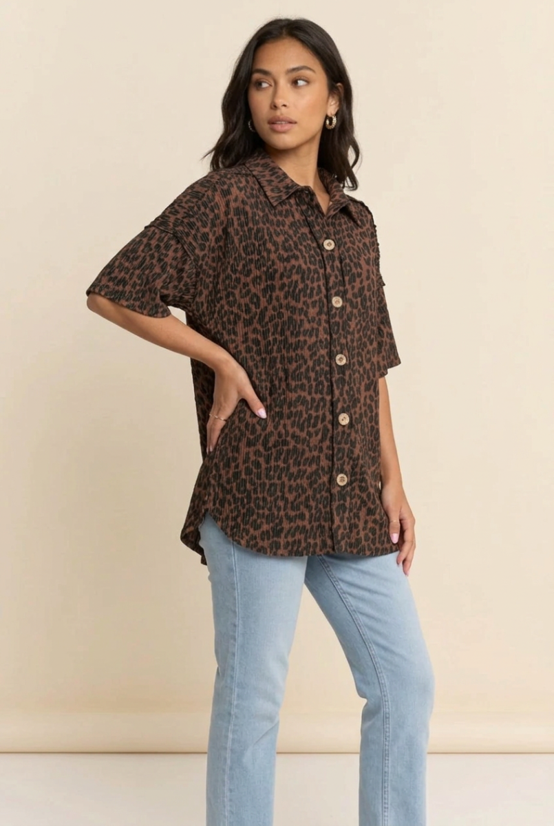 LEOPARD PRINT BUTTON DOWN TEXTURED COLLARED TOP HMET8040-11