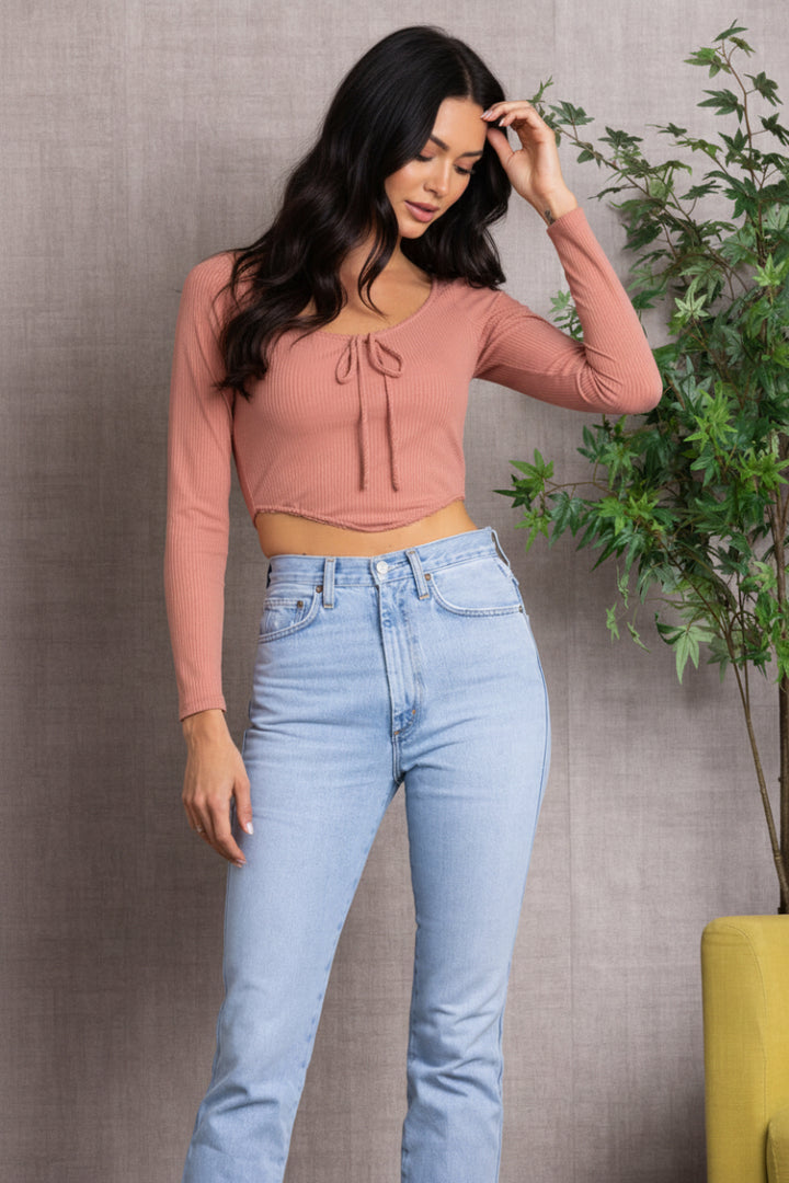 SPRUCE  RIBBED LONG SLEEVES V-CUT HEMLINE  CROP TOP-L7328