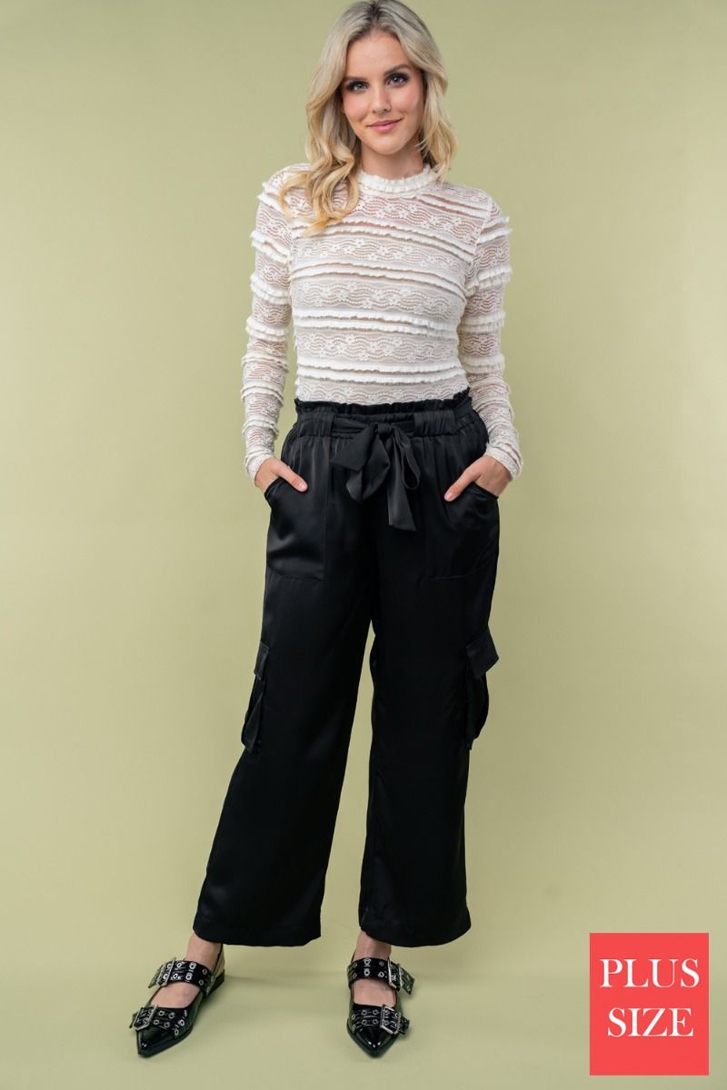 HIGH WAISTED SOLID WOVEN PLUS SIZE CARGO PANTS