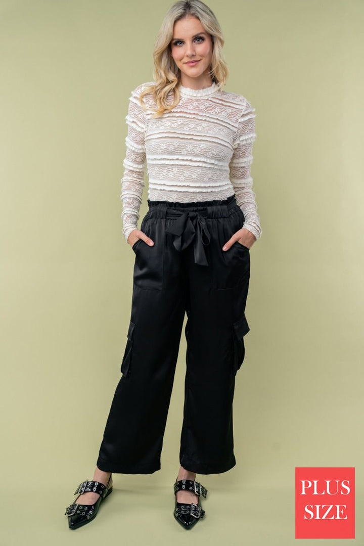 HIGH WAISTED SOLID WOVEN PLUS SIZE CARGO PANTS