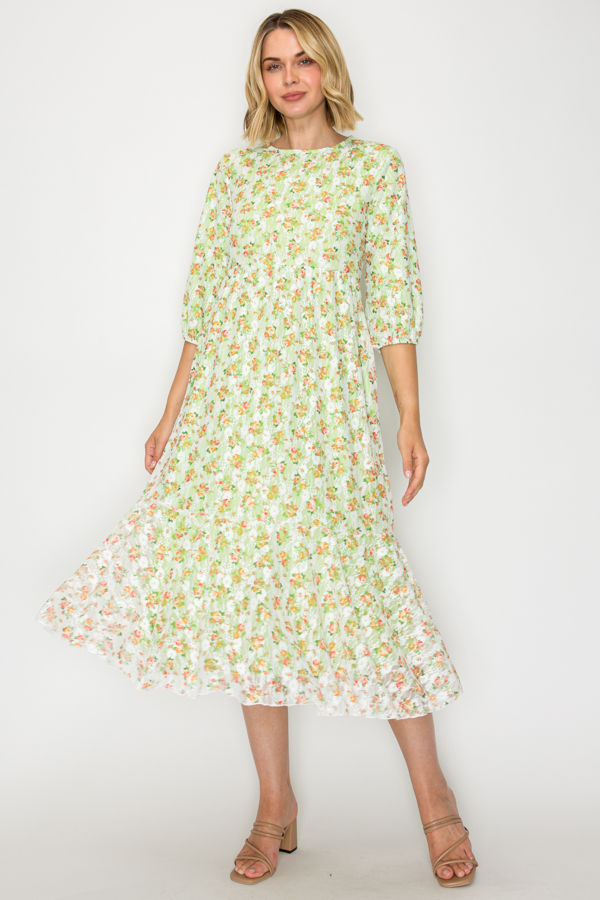 MODEST LACE PLUS SIZE MIDI DRESS WITH SIDE POCKETS