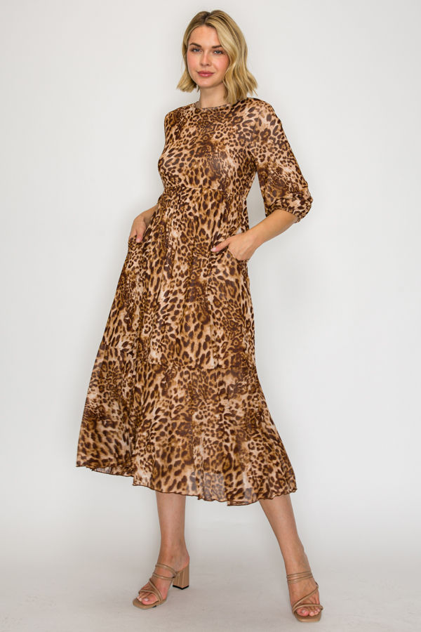 MODEST PLUS SIZE MIDI DRESS WITH SIDE POCKETS