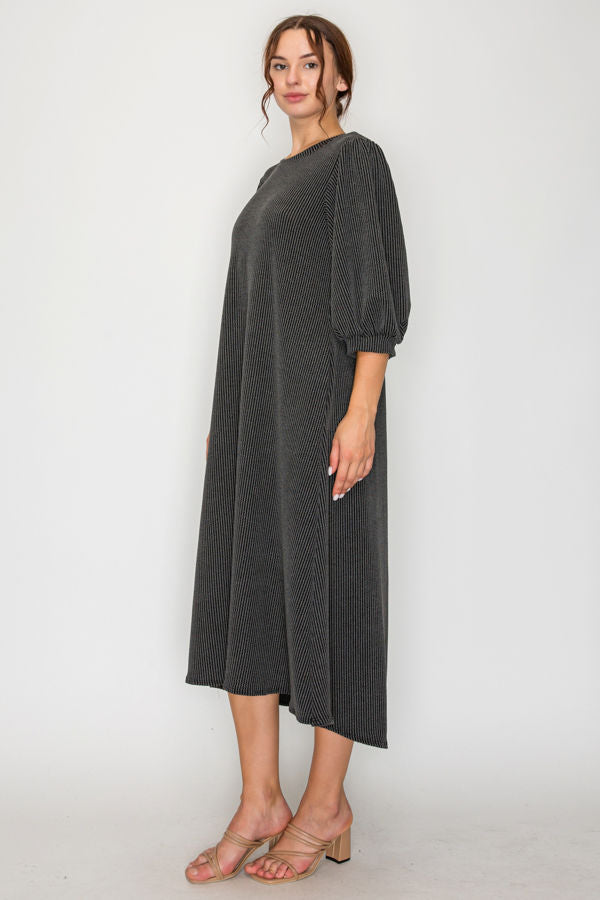 PLUS SIZE CHIC MIDI DRESS WITH BALLOON SLEEVES