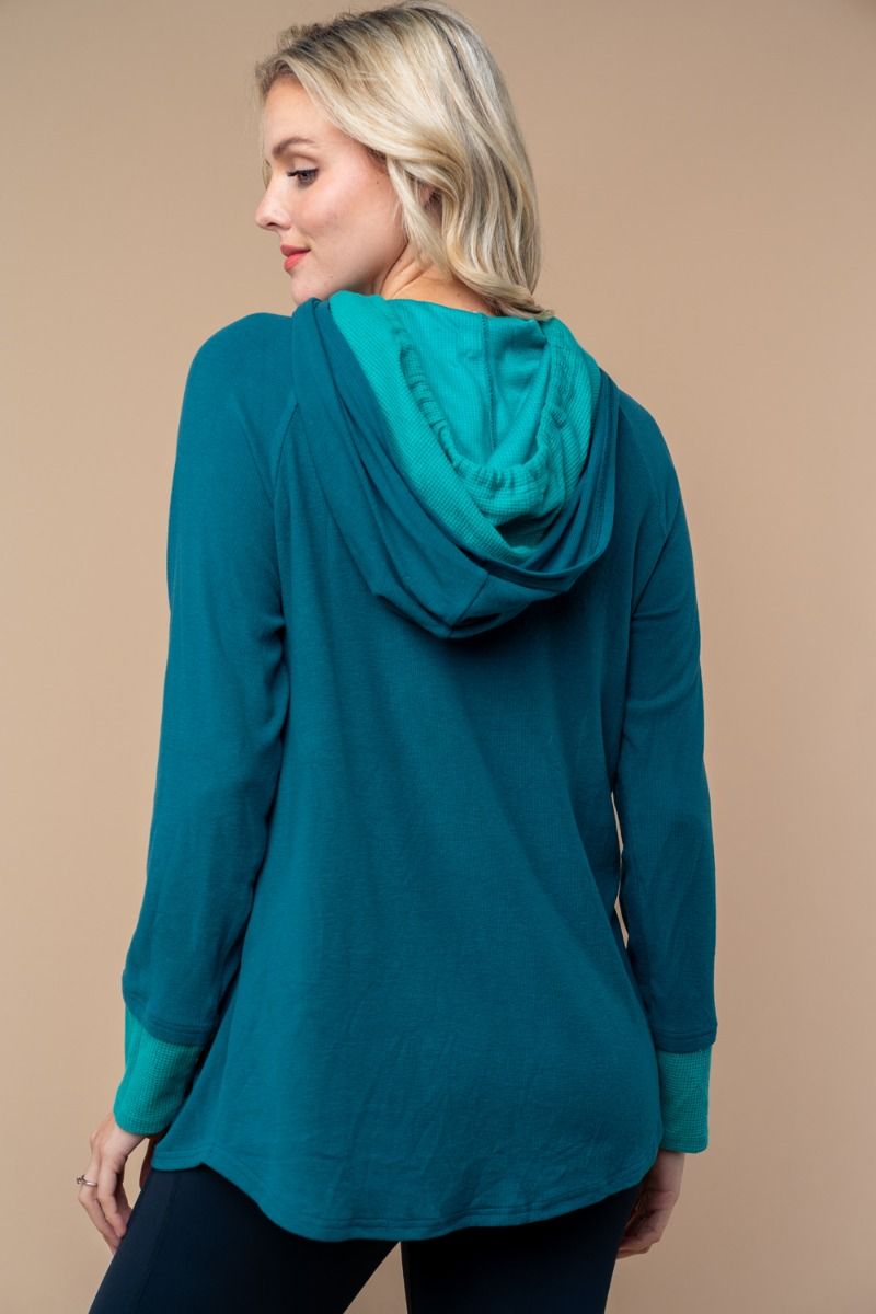 SOLID KNIT TOP WITH A HOOD FEATURING-WBT25677XL