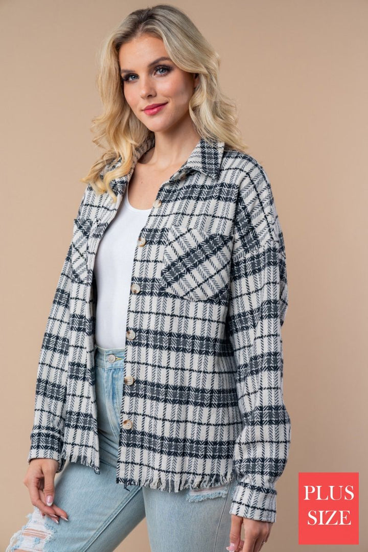BUTTON DONE PLUS SIZE PLAID WOVEN SHACKET