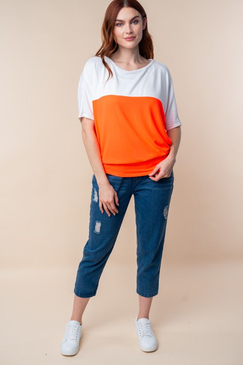 HIGH WAISTED SOLID DENIM CAPRI PANTS