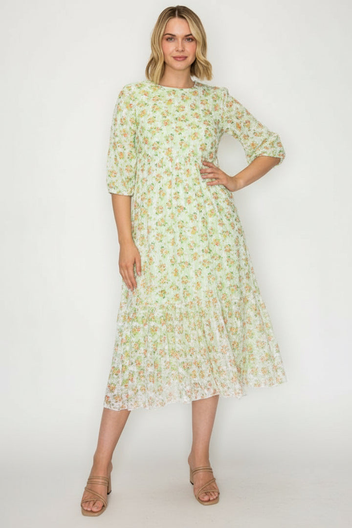 MODEST LACE PLUS SIZE MIDI DRESS WITH SIDE POCKETS