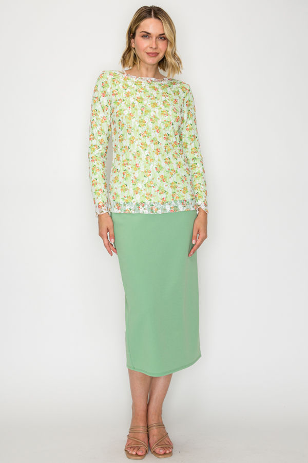 PLUS SIZE LACE LAYERING TOP