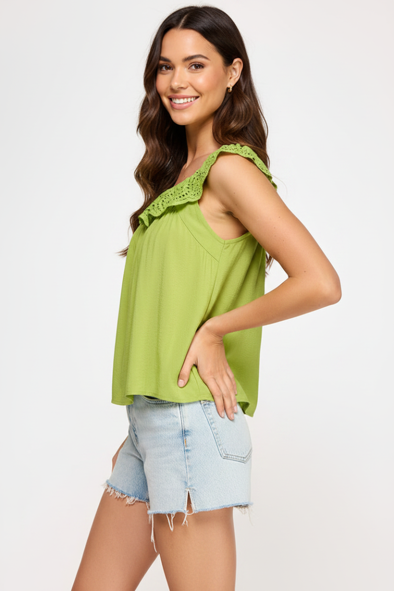 RUFFLE EYELET SHORT SLEEVE TOP-AVT10737