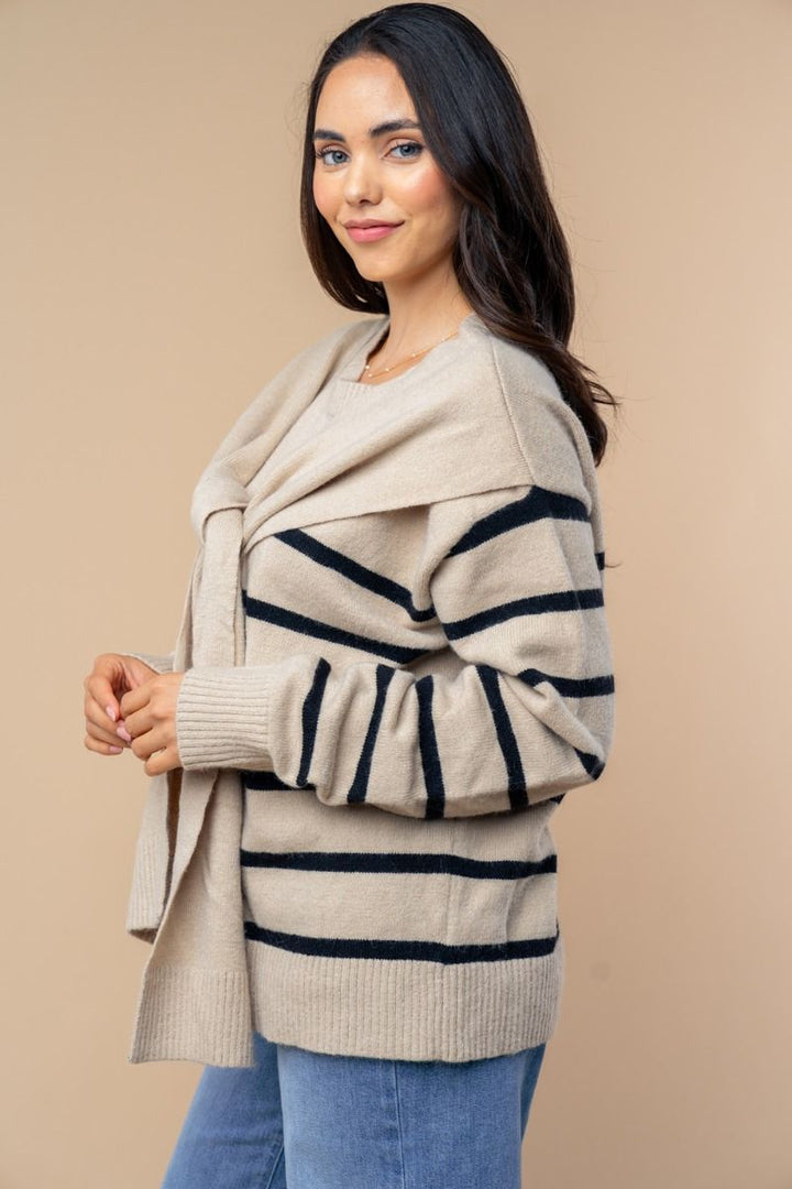 LONG SLEEVE STRIPED KNIT SWEATER