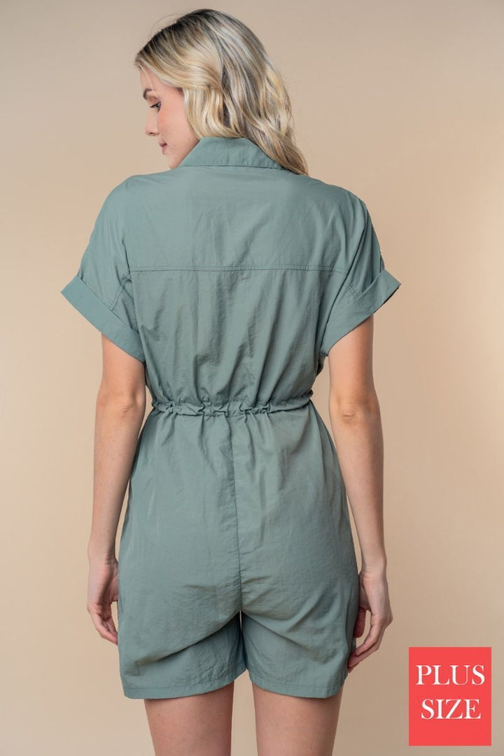 PLUS SIZE SHORT SLEEVE SOLID WOVEN ROMPER