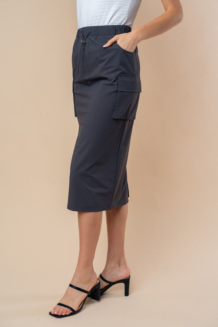 HIGH WAISTED SOLID WOVEN CARGO SKIRT