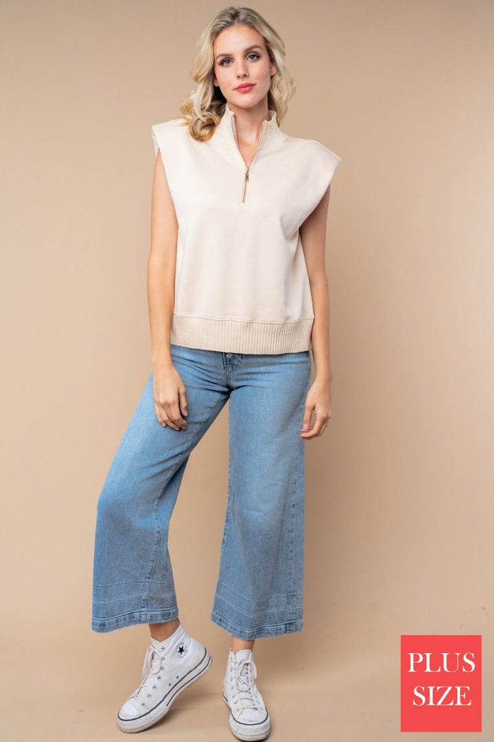 SLEEVELESS SOLID KNIT PLUS SIZE TOP