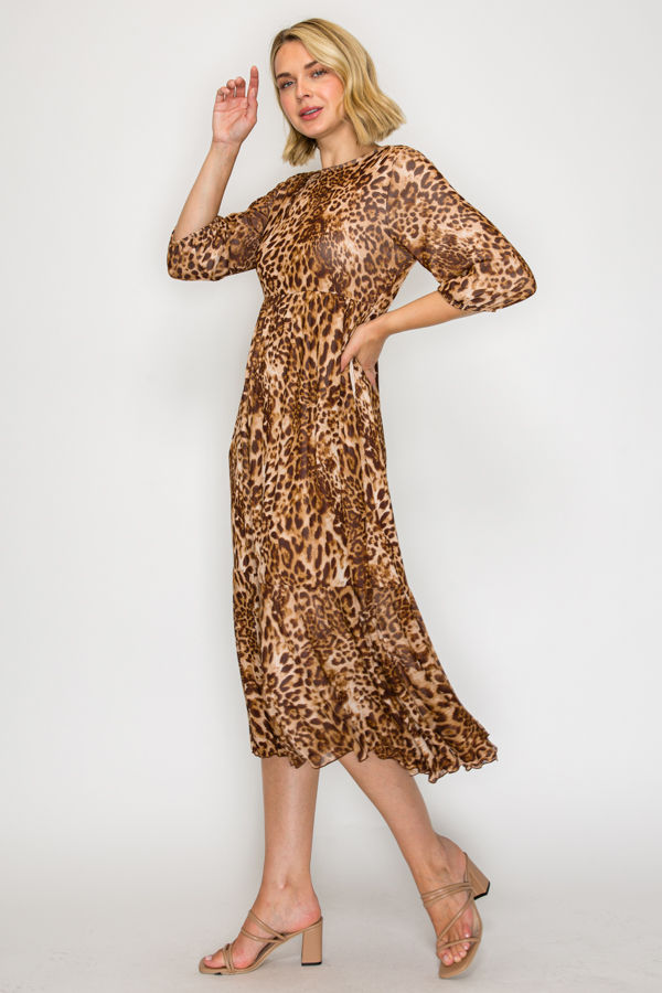 MODEST PLUS SIZE MIDI DRESS WITH SIDE POCKETS