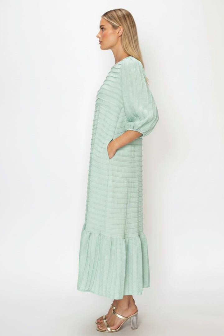 TEXTURED MIDI DRESS WITH 3/4 BALLOON SLEEVES