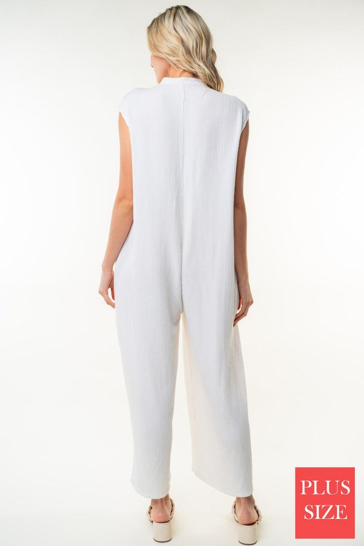 SLEEVELESS SOLID KNITE PLUS SIZE JUMPSUIT WITT HALF BUTTON UP