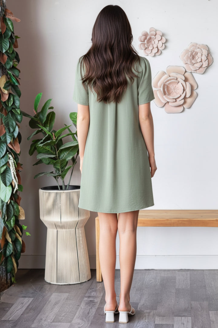 SHORT SLEEVE V NECK SOLID AIRFLOW WOVEN DRESS-HMED6880