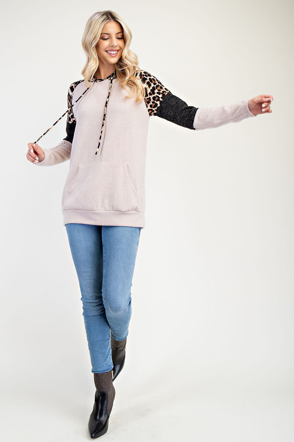 ANIMAL PRINT COLOR BLOCK HOODIE-CLCT43668