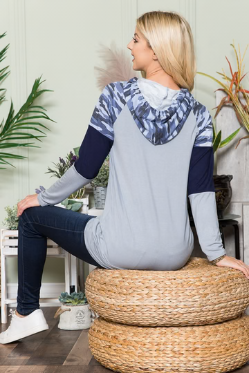 CAMO AND COLOR BLOCK CONTRAST HOODY TOP