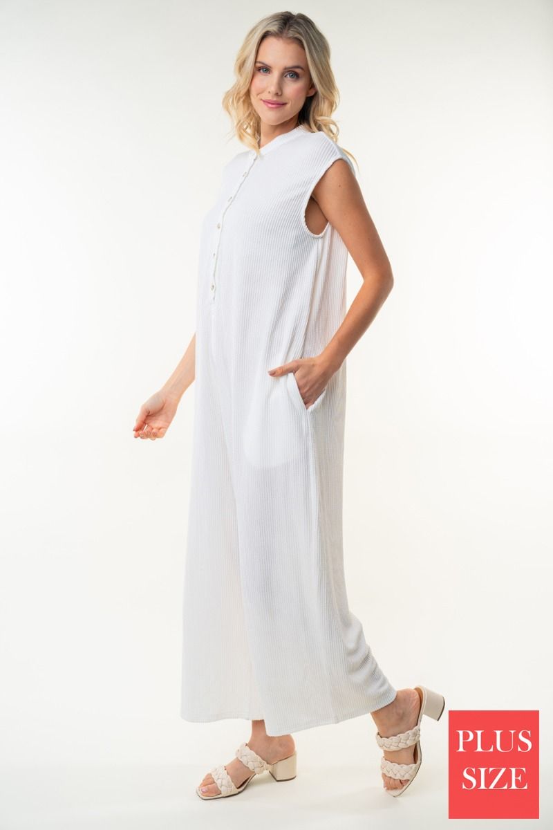 SLEEVELESS SOLID KNITE PLUS SIZE JUMPSUIT WITT HALF BUTTON UP