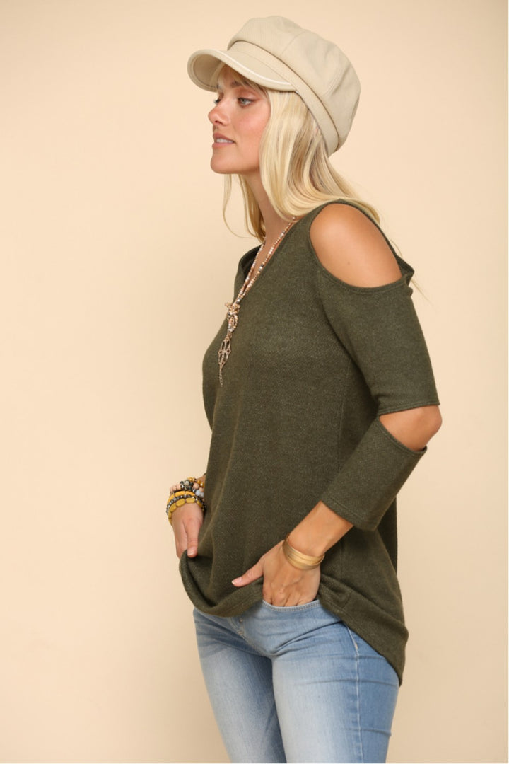 PLUS SIZE CUT OUT V-NECK TOP