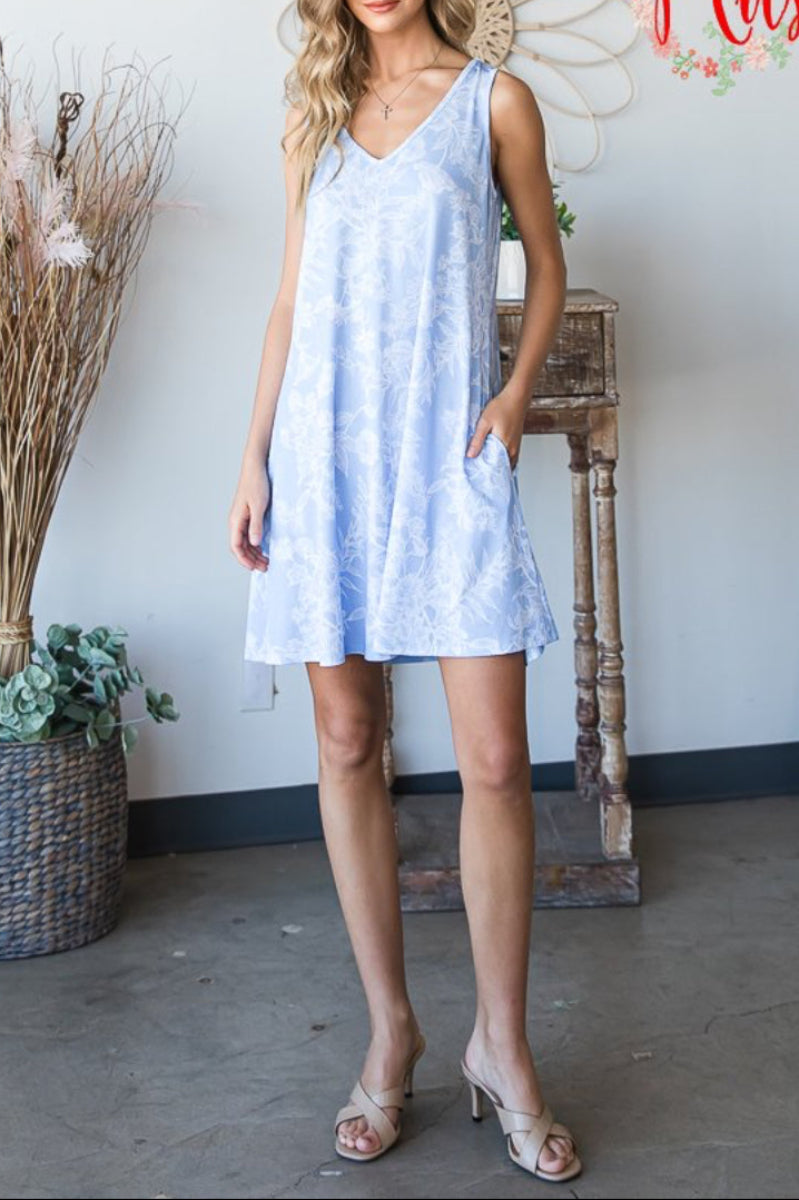 PLUS SIZE SLEEVELESS V NECK FLORAL PRINT DRESS