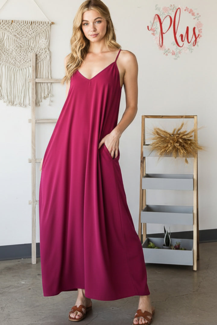 PLUS SIZE SLEEVELESS V NECK SOLID MAXI DRESS WITH SIDE