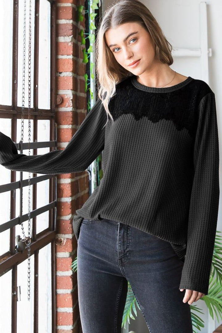 SOLID WAFFLE KNIT ROUND NECK LACE DETAILED PLUS SIZE TOP