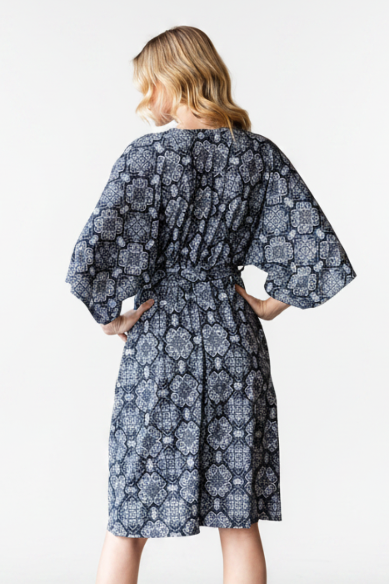 PAISLEY PRINT SURPLICE SELF TIE MINI DRESS HMED6826