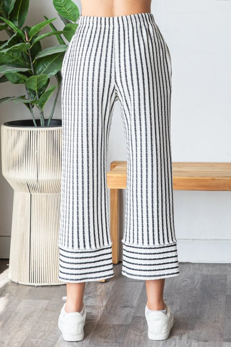 PLUS SIZE STRIPE JACQUARD CROPPED PANTS