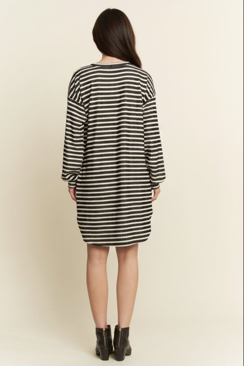 PLUS SIZE JACQUARD STRIPE WITH SIDE POCKET MINI DRESS HMED6710