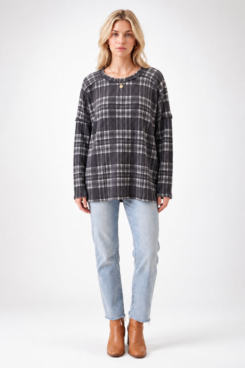 URBAN RIB LONG SLEEVE KNIT TOP HMET7690