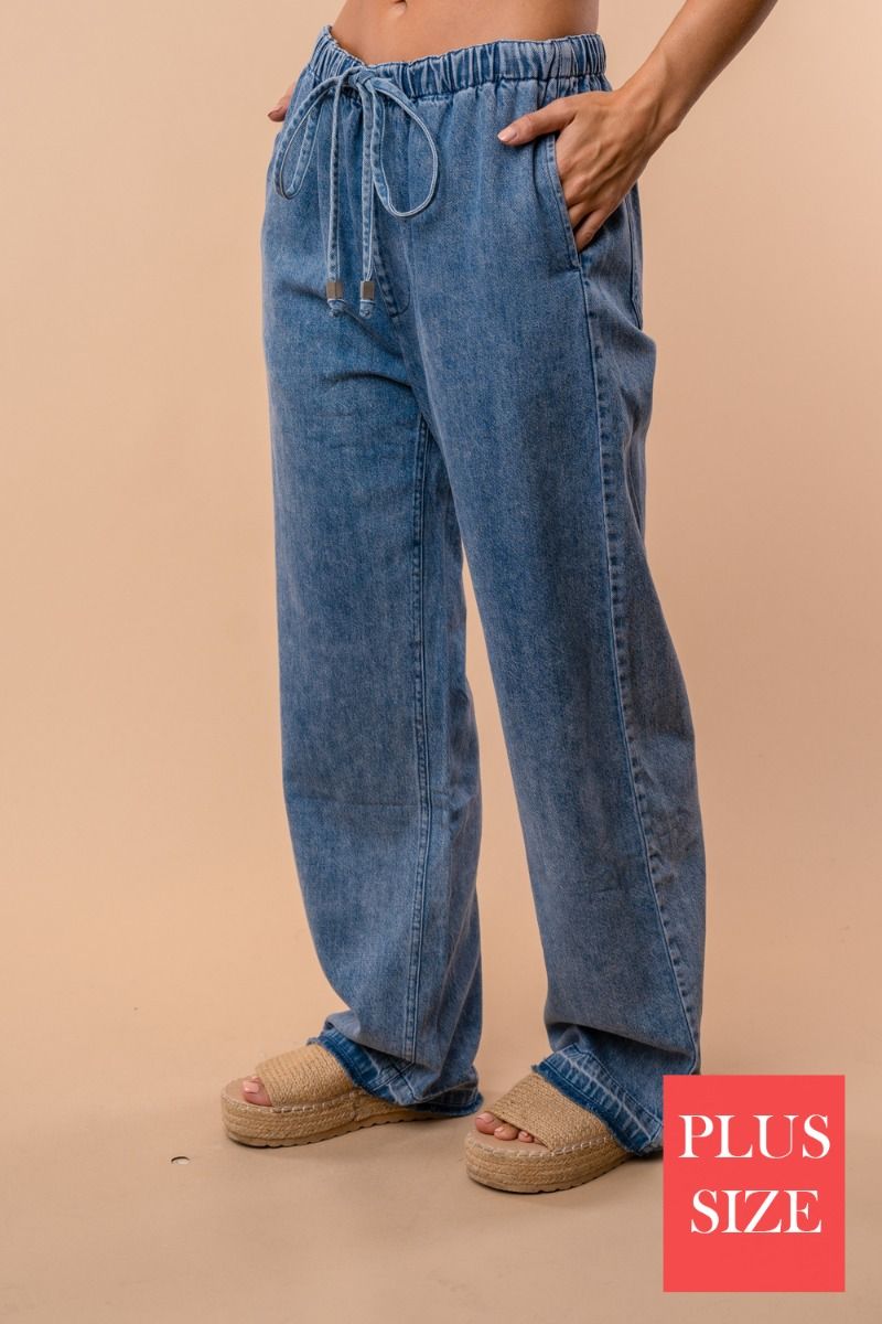 PLUS SIZE HIGH WAISTED JEANS WITE ELASTIC WAIST