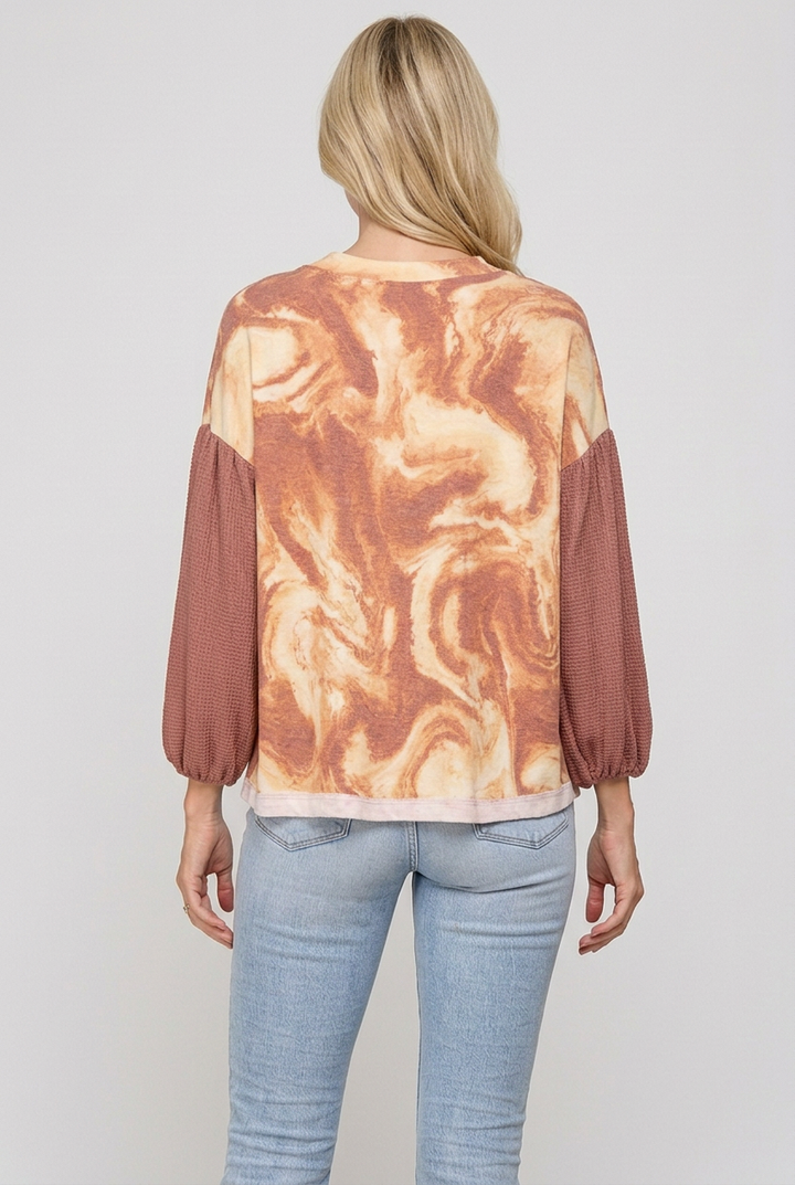 Rust-and-cream marbled top full-back studio view