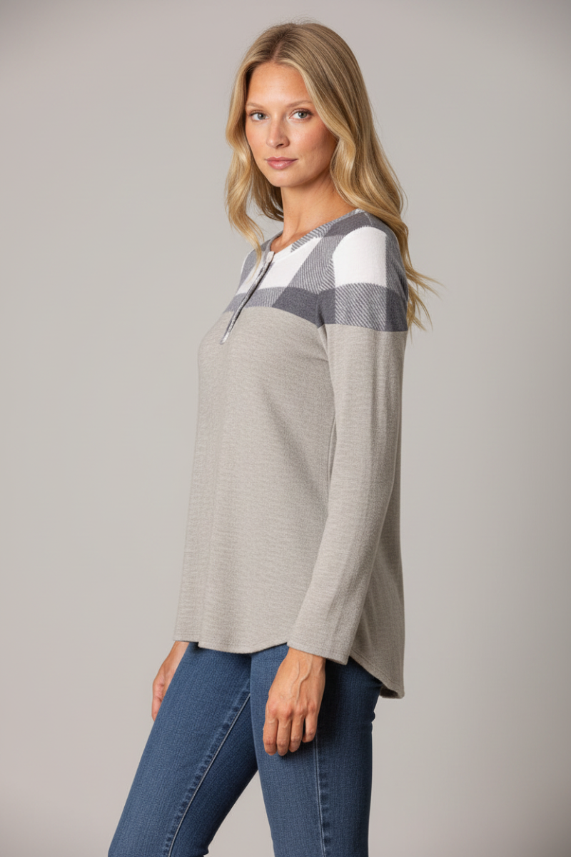 CLOUD GREY WHITE MADRAS PRINT HENLEY KNIT TOP B5602