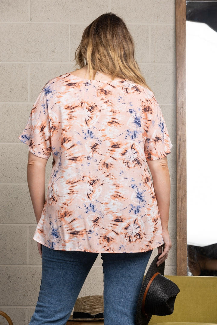 WHITE WREATH PRINT PLUS SIZE TOP