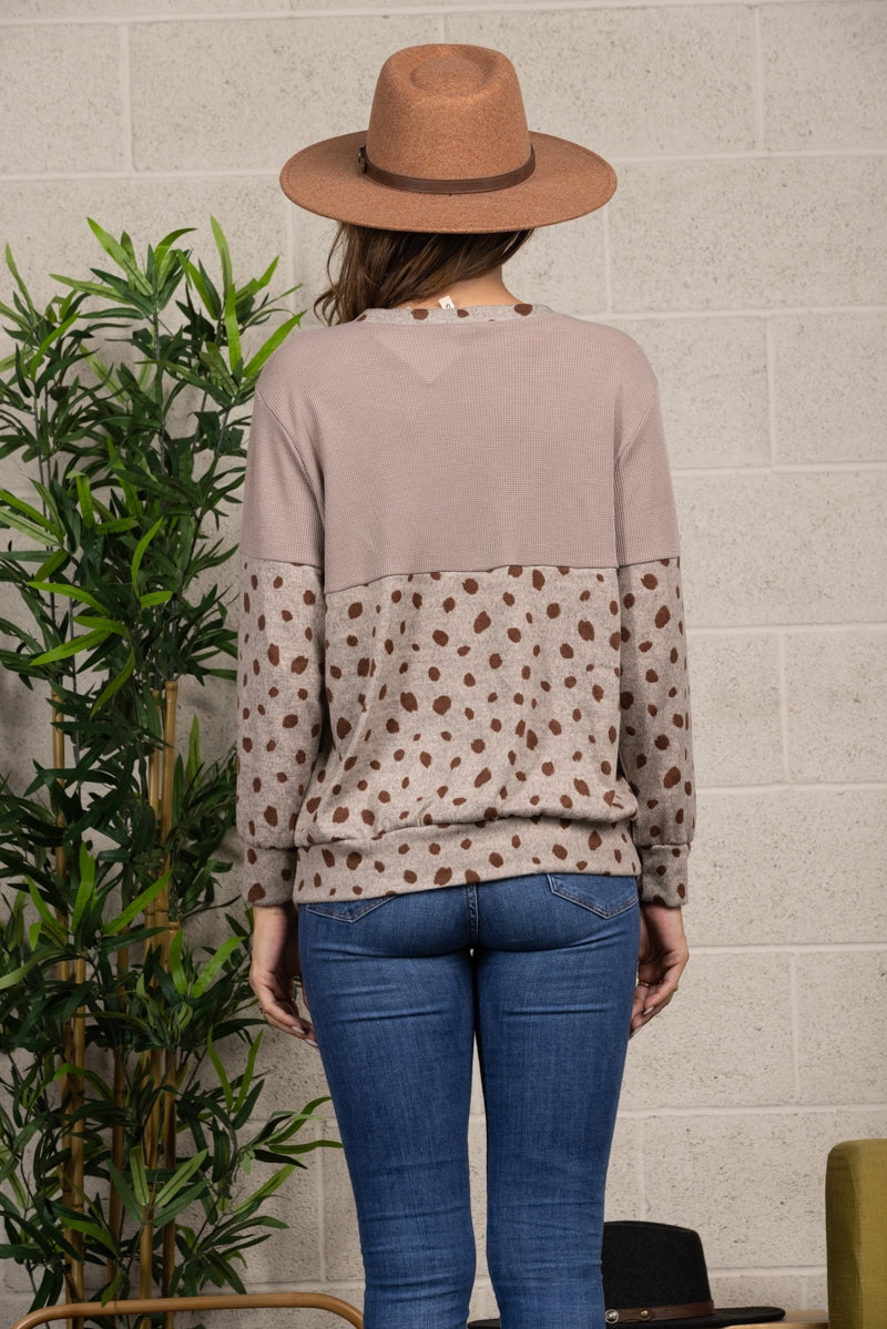KNIT WITH POLKA DOTS PRINT CONTRAST TOP T1943