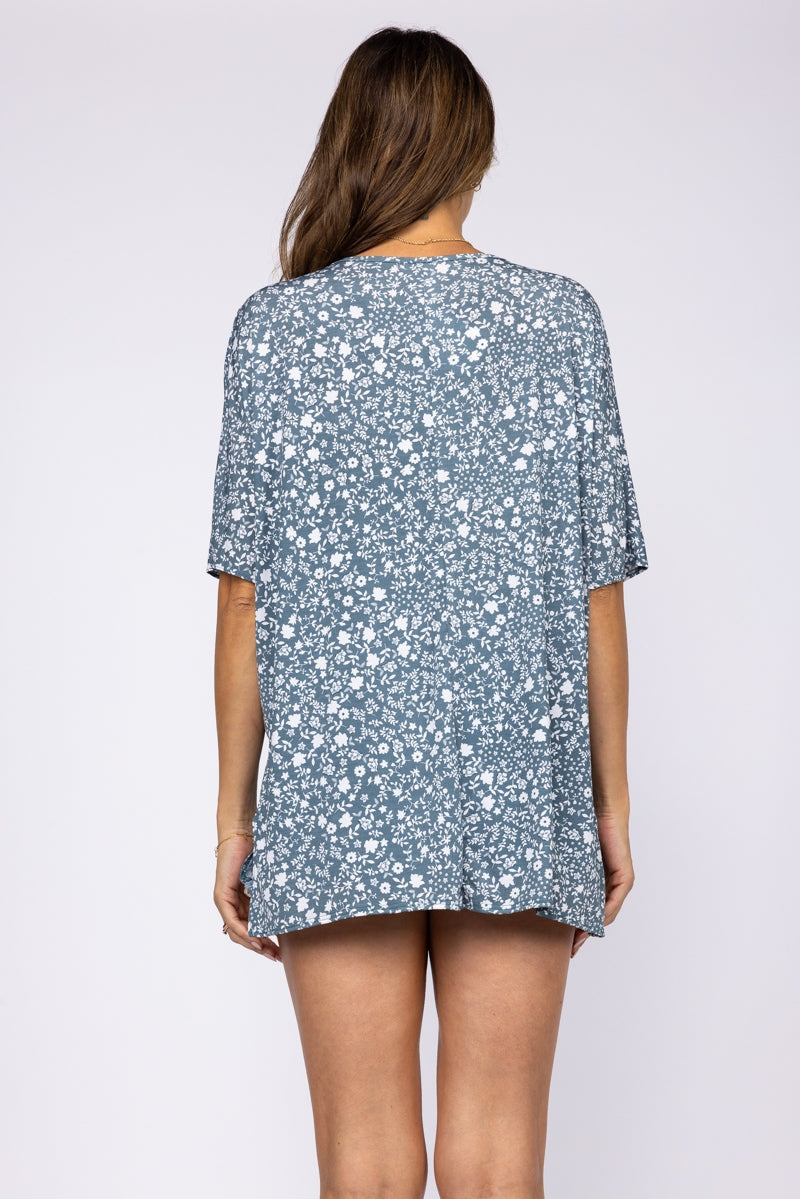 SAGE WHITE CALICO  FLORAL PRINT OVERSIZE TOP