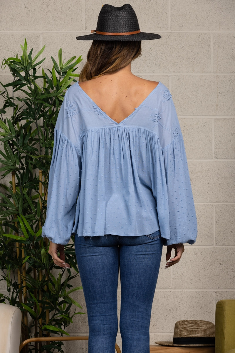 EMBROIDERY DETAILS W/ FUZZ DOTS TOP-T13058A