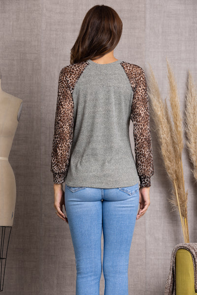 T2012-GREY RIBBED KNIT ANIMAL PRINT CONTRAST TOP