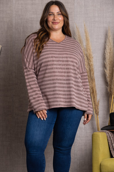 B5570X-A-Wholesale BROWN WOODLAWN BROWN STRIPPED & SPARKLED ALL OVER PLUS SIZE TOP