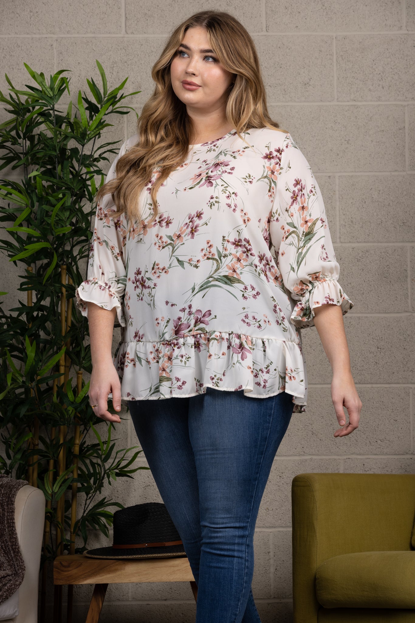 SILHOUETTE FLORAL PRINT RUFFLED SLEEVES AND HEM PLUS SIZE TOP